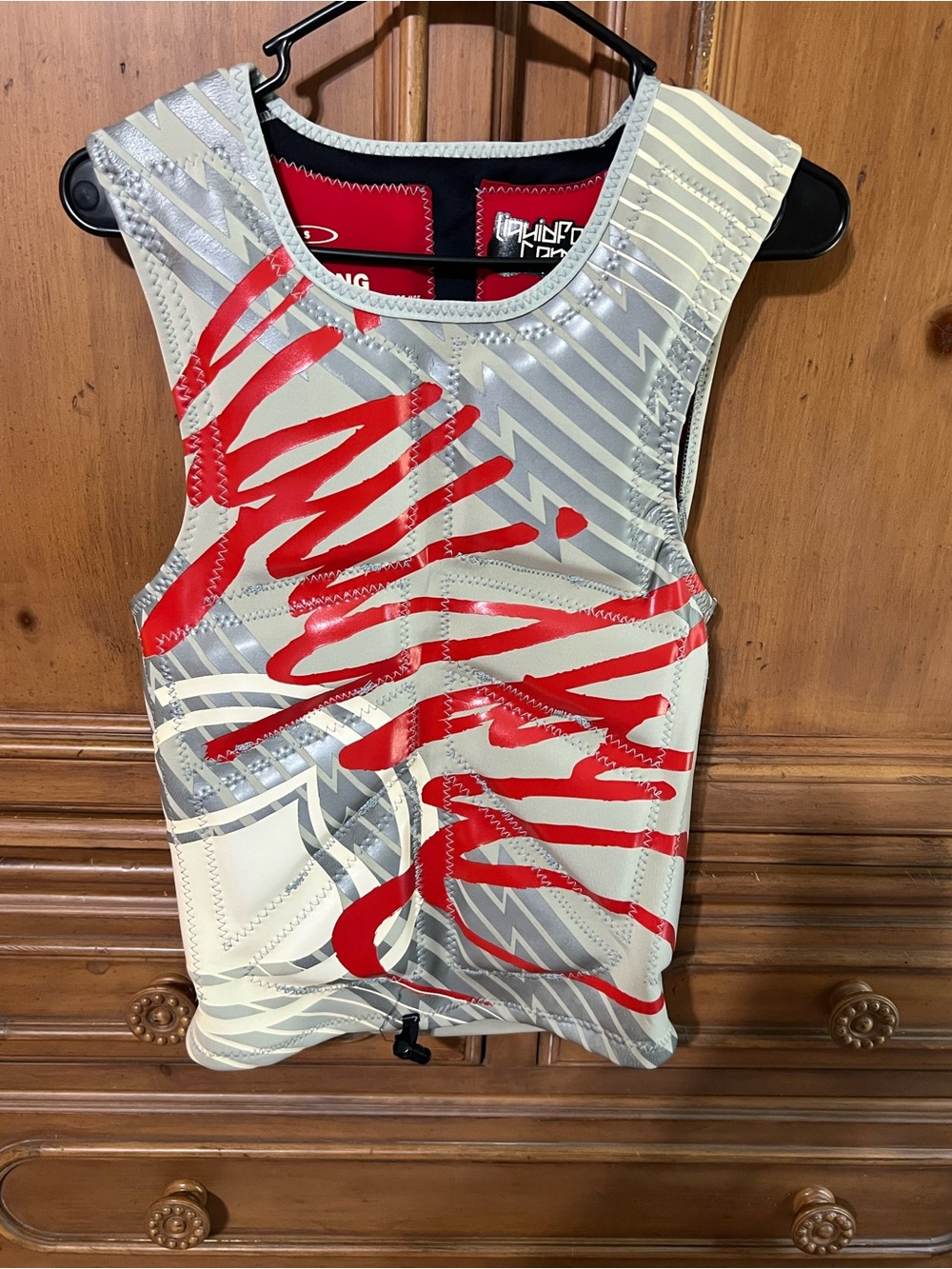 Hydro/Impact Red Graphic Men’s Neoprene Vest